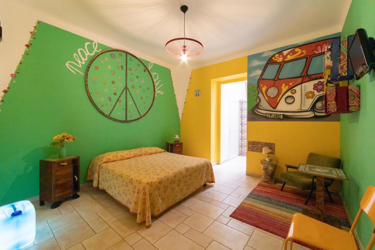 Art Rooms Joyful People Alberobello Exterior photo
